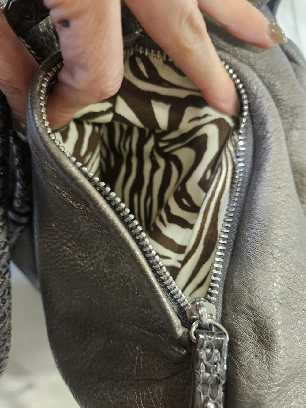Brighton Greta Garbo Femme Fatale Pewter Studded Leather Slouchy Hobo Bag E84883